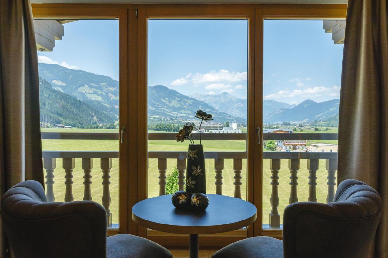 Hin&Weg Das Aparthotel Ried im Zillertal Eksteriør billede