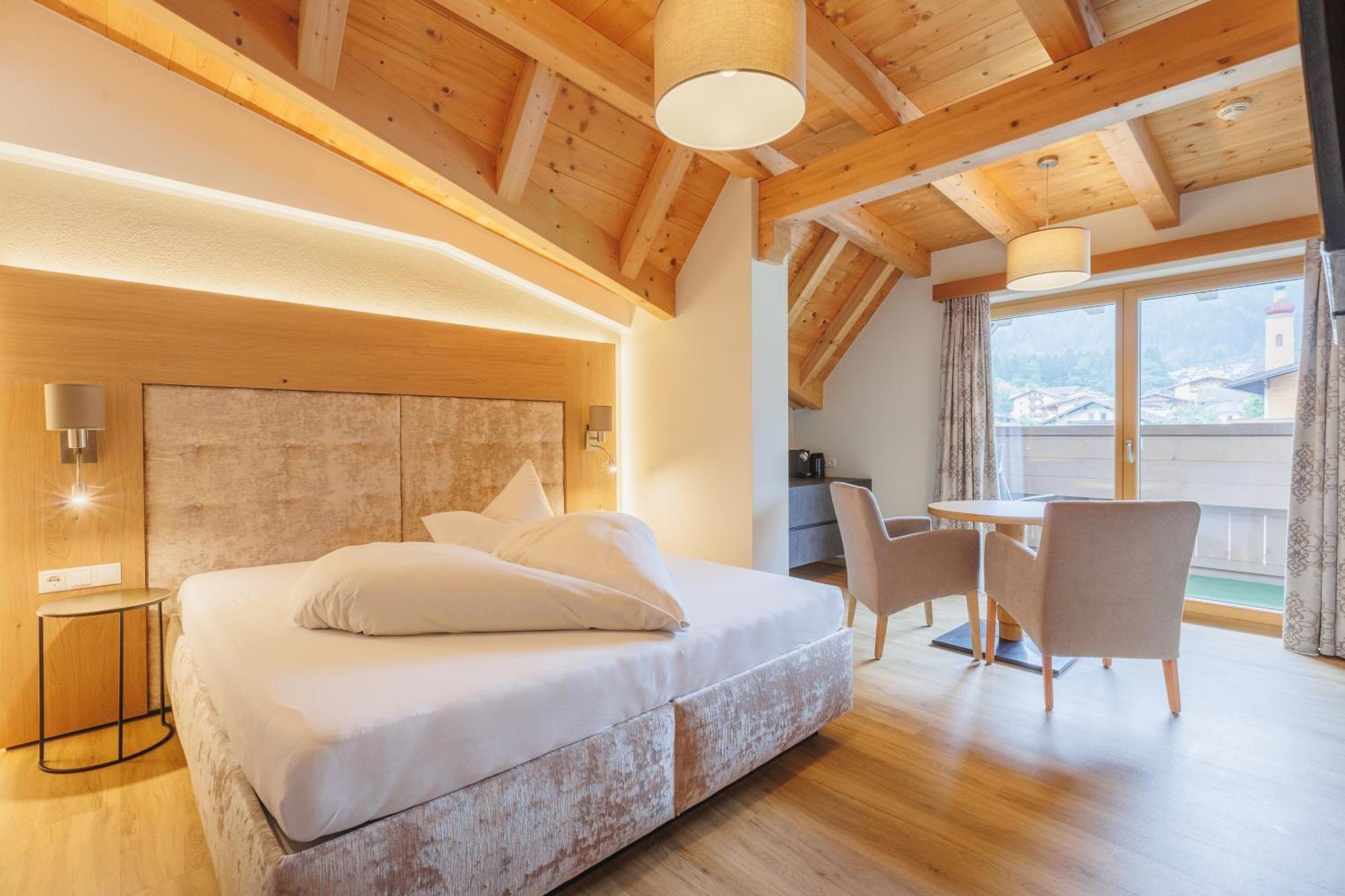 Hin&Weg Das Aparthotel Ried im Zillertal Eksteriør billede