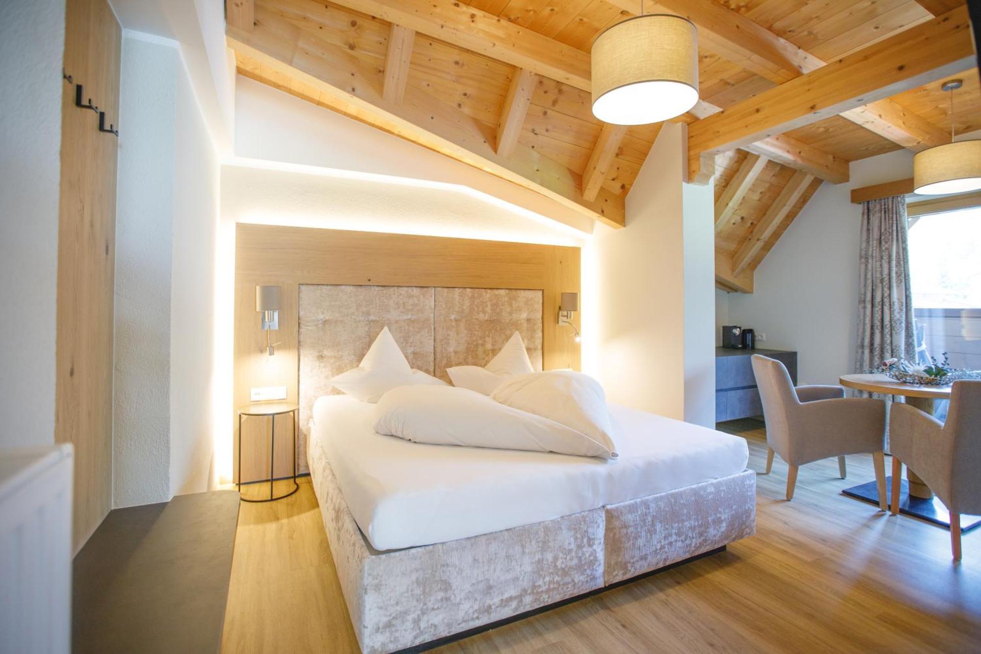 Hin&Weg Das Aparthotel Ried im Zillertal Eksteriør billede