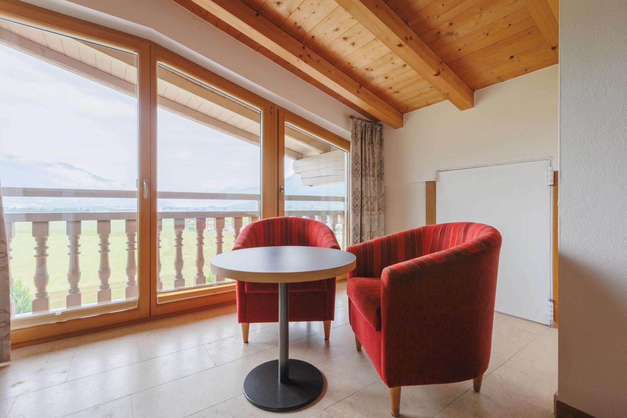 Hin&Weg Das Aparthotel Ried im Zillertal Eksteriør billede