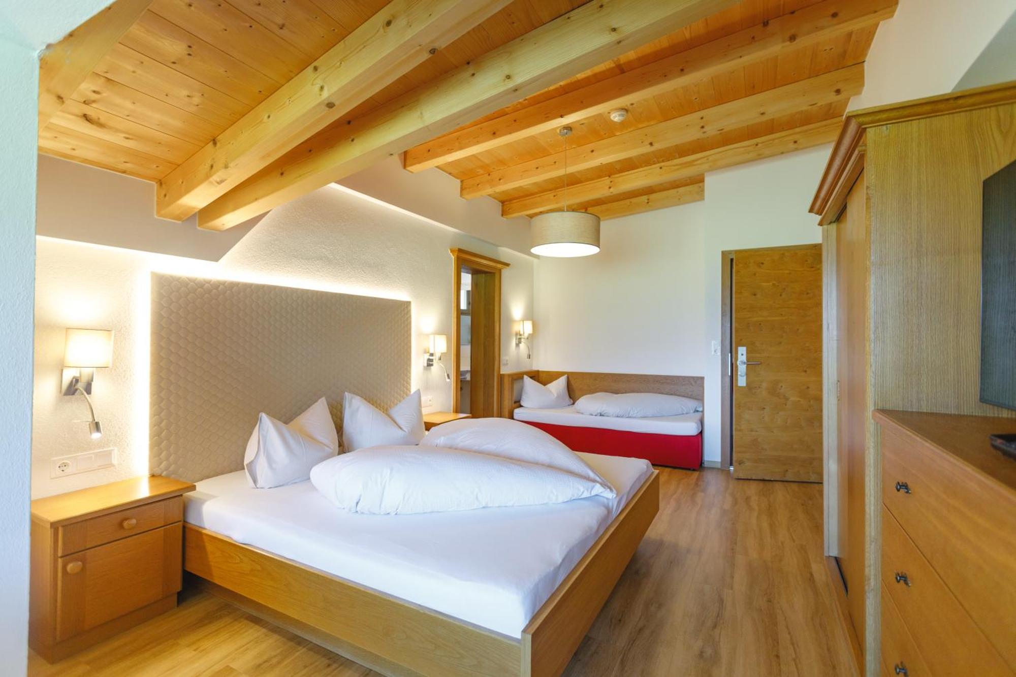 Hin&Weg Das Aparthotel Ried im Zillertal Eksteriør billede