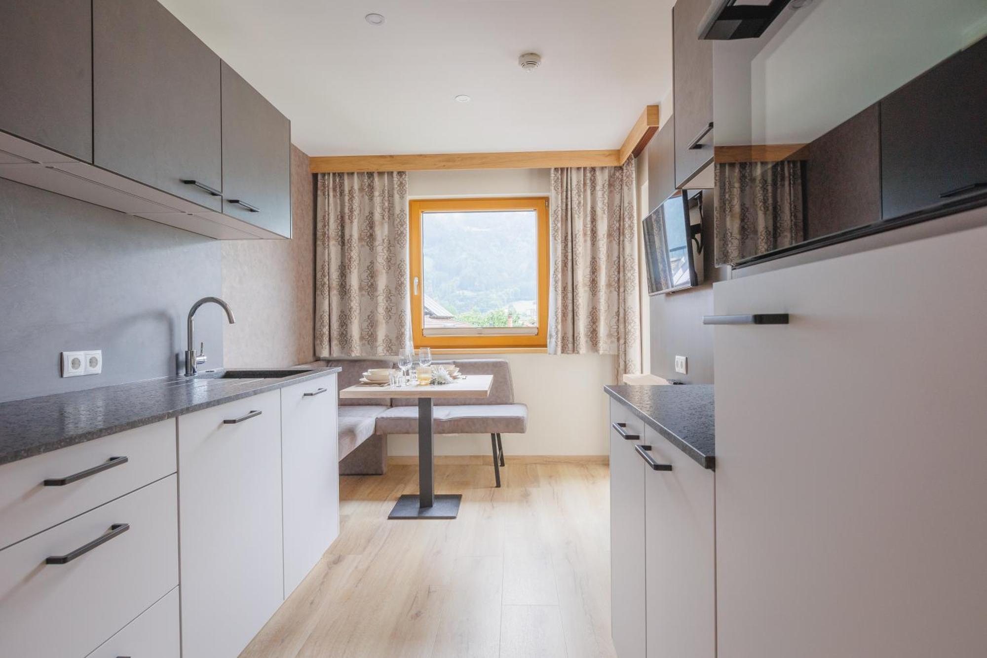 Hin&Weg Das Aparthotel Ried im Zillertal Eksteriør billede