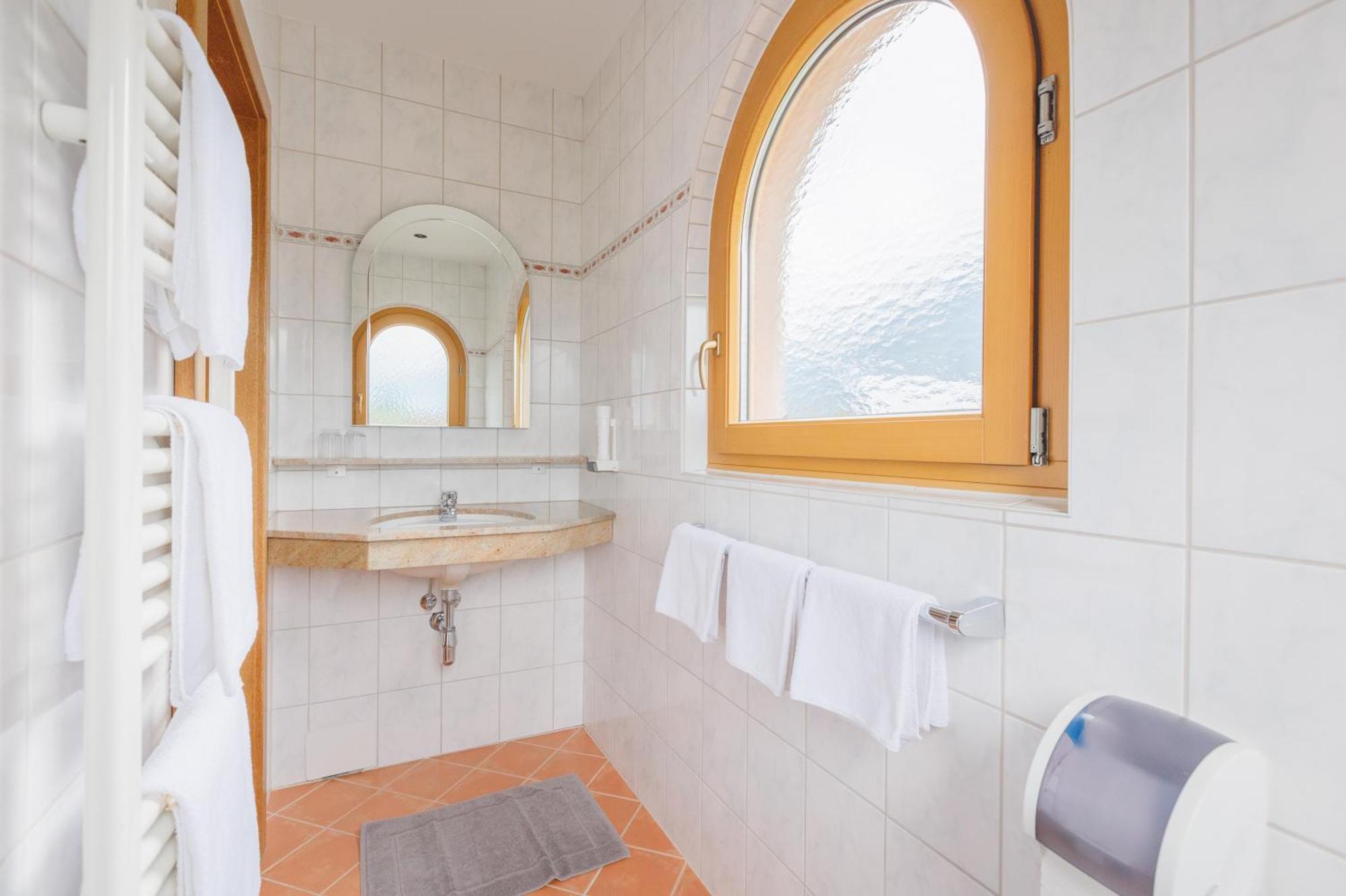 Hin&Weg Das Aparthotel Ried im Zillertal Eksteriør billede