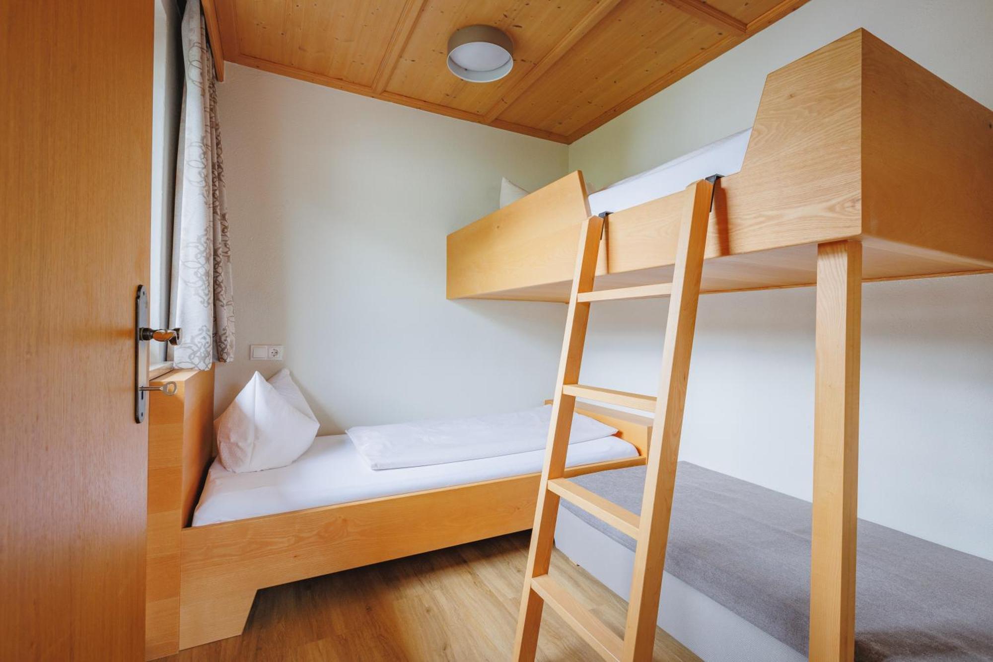 Hin&Weg Das Aparthotel Ried im Zillertal Eksteriør billede